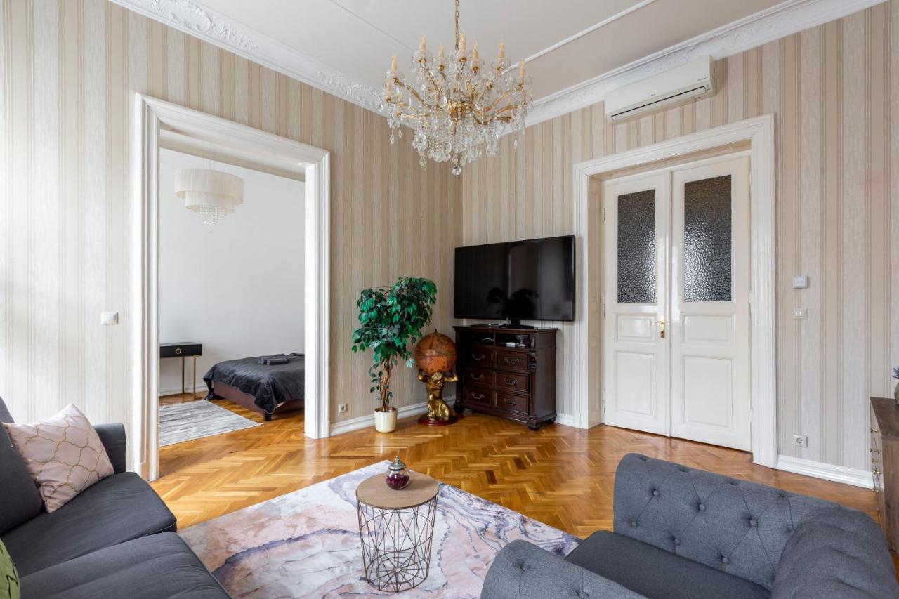 Luxury Central Home Next To The New York Cafe Budapešť Exteriér fotografie
