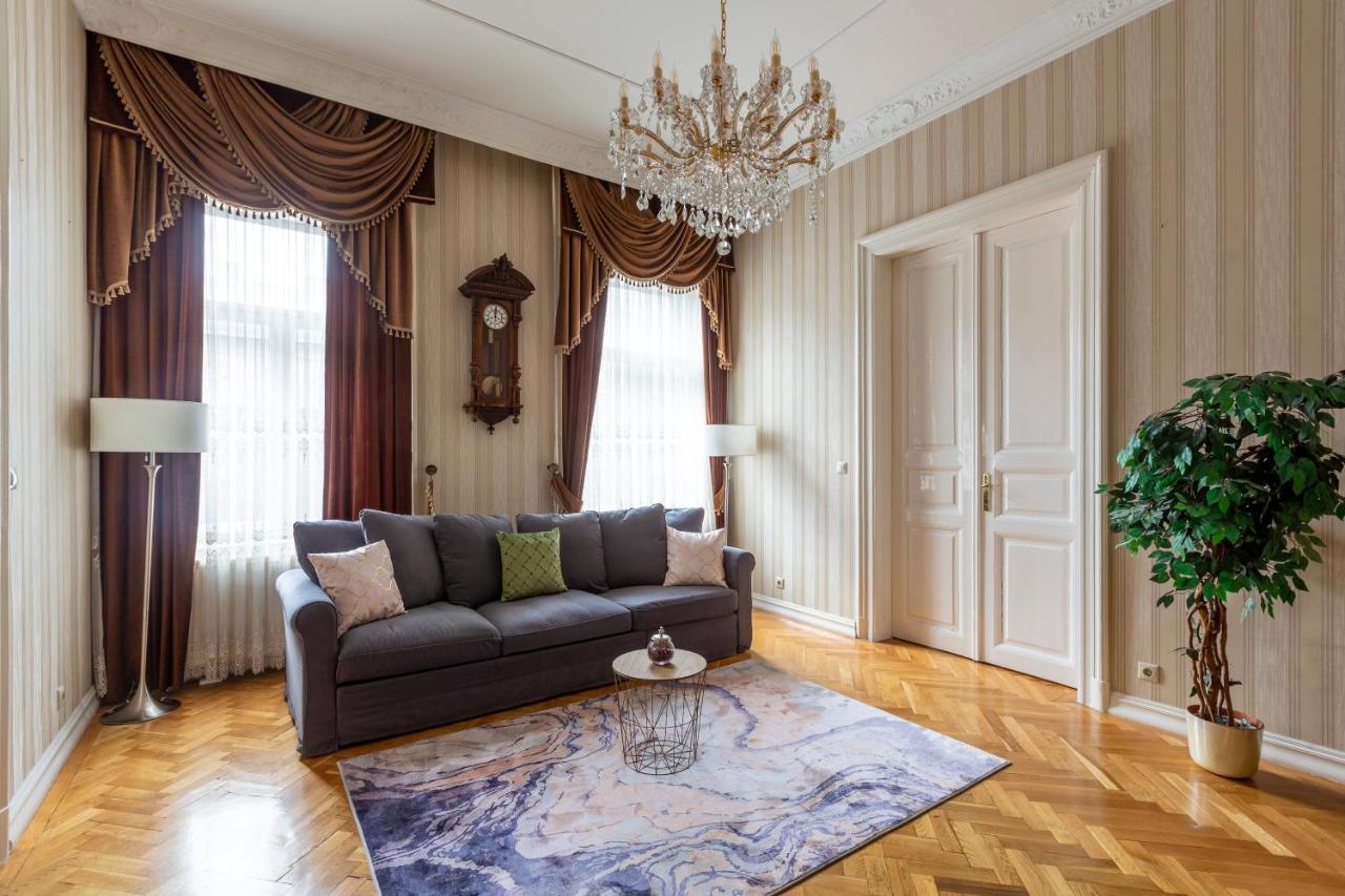Luxury Central Home Next To The New York Cafe Budapešť Exteriér fotografie